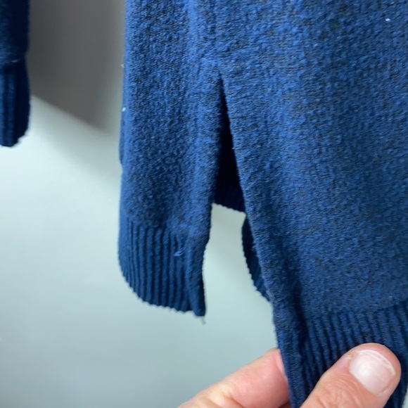 Lucky Brand Navy Blue V Neck Knit Long Sweater Small - Picture 4 of 7